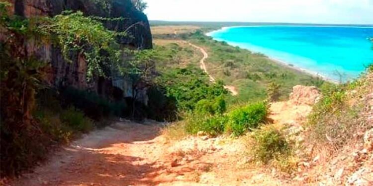 Academia de Ciencias valora términos de desarrollo anunciado para Pedernales