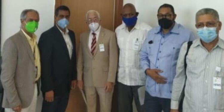 Instituciones se reúnen para recuperación laguna Cabral o Rincón