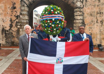 Academia de Ciencias rinde homenaje a los Padres de la Patria