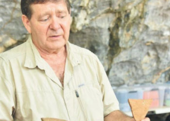 Arqueólogos que descubrieron cementerio en Samaná esperan permiso para continuar excavaciones en Cabrera