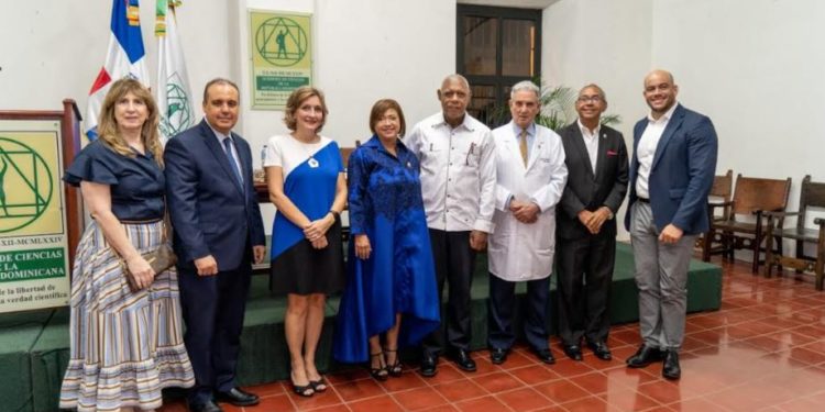 Resaltan aportes del Dr. Sergio Bencosme a la investigación médica