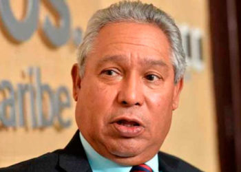 Isidoro Santana sugiere eliminar todas las exenciones fiscales para el 2024, incluyendo turismo y zonas francas