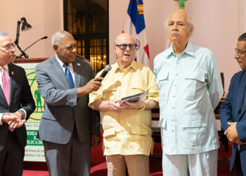 Academia de Ciencias reconoce a Hipólito Mejía, Mario Bonetti y Eligió Blanco Peña