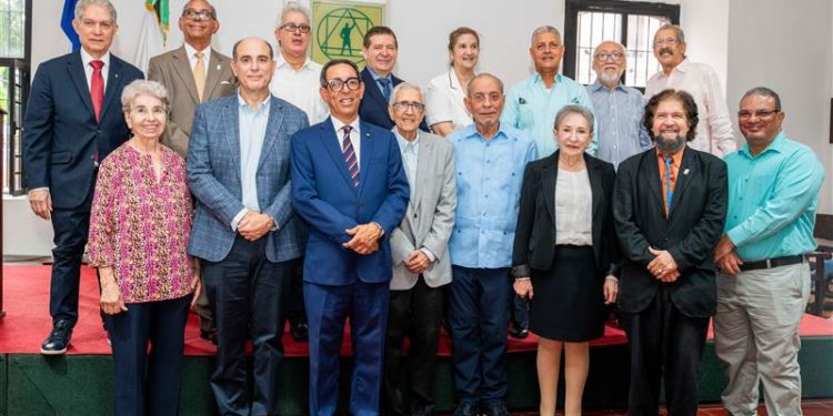 Presidente de la Academia de Ciencias reitera su compromiso con los mejores intereses de la sociedad dominicana