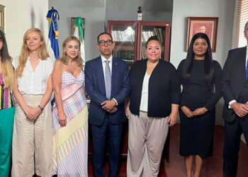 Presidente de la Academia de Ciencias recibe visita de cortesía de World Jurist Association & World Law Foundation