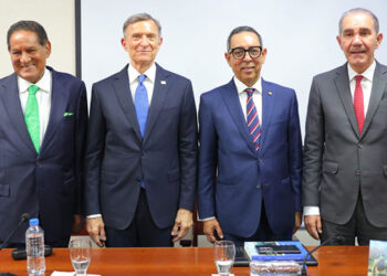 Dr. Luis Arias pone en circulación su libro “Normativa aplicable a la inmigración, Caso RD: Alcances aún pendientes»