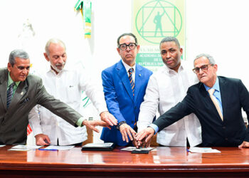 INPOSDOM y Academia de Ciencias ponen en circulación emisiones postales en homenaje a científicos dominicanos y a la Dra. Idelisa Bonnelly