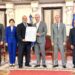 Dr. Esteban Tiburcio Gómez recibe Premio a la Excelencia Magisterial 2025 en Gala de Excelencia Docente