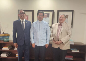 Autoridades de la Academia de Ciencias realizan visita de cortesia al rector de la PUCMM