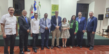Academia de Ciencias proyecta video educativo sobre enfermedades maculares y su impacto
