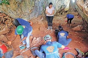 La cueva funeraria de Daniel. Informe de excavación de las campañas 2022 y 2023.